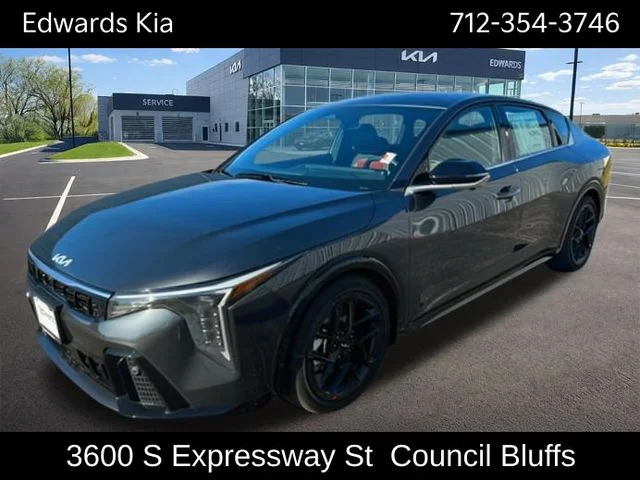 2025 Kia K4 GT-Line Turbo AT's photo