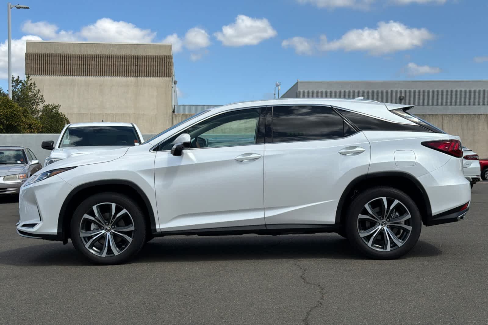 Certified Used 2022 Eminent White Pearl Lexus  image 9