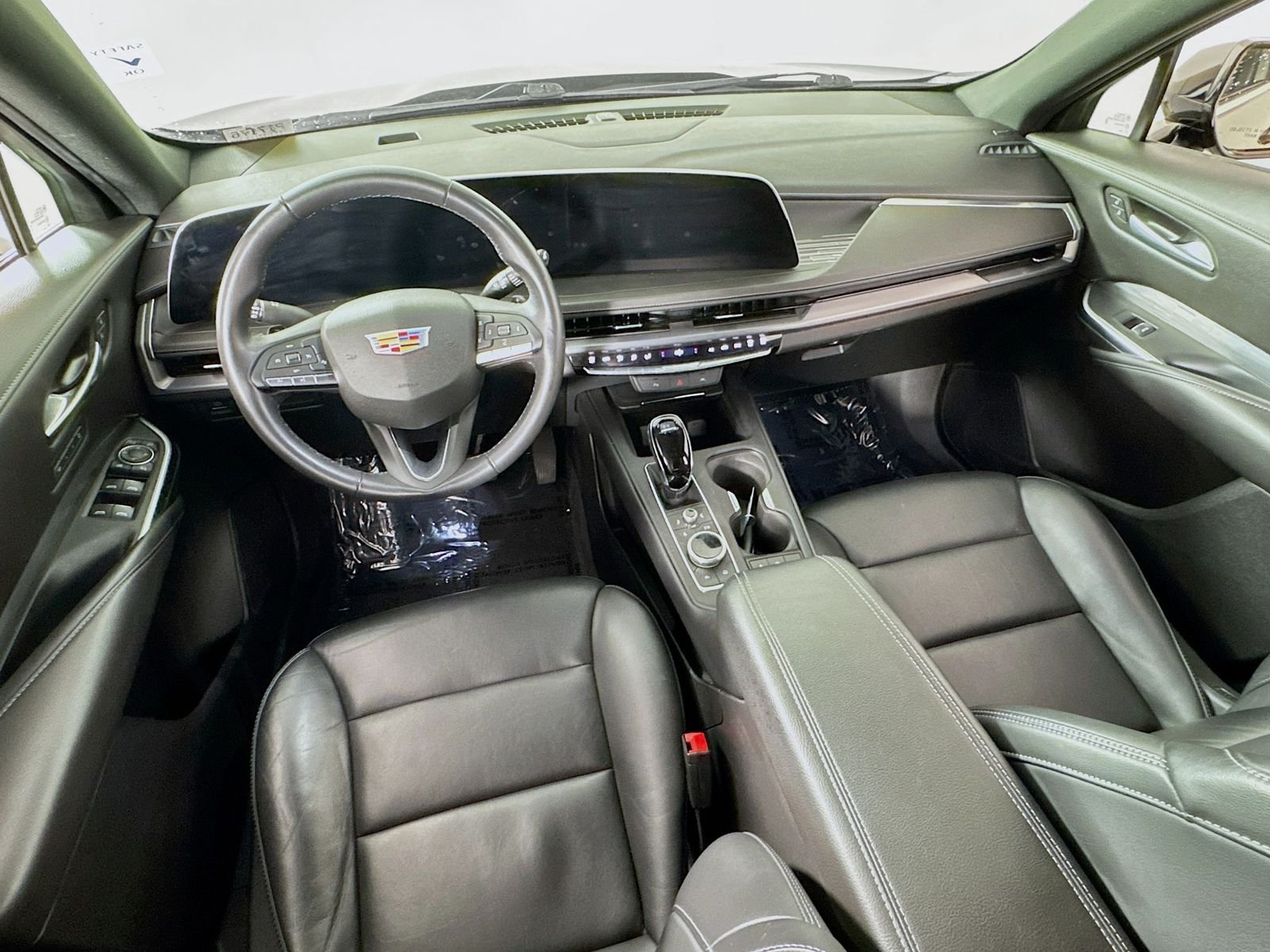 2024 Cadillac XT4 Premium Luxury - Photo 18