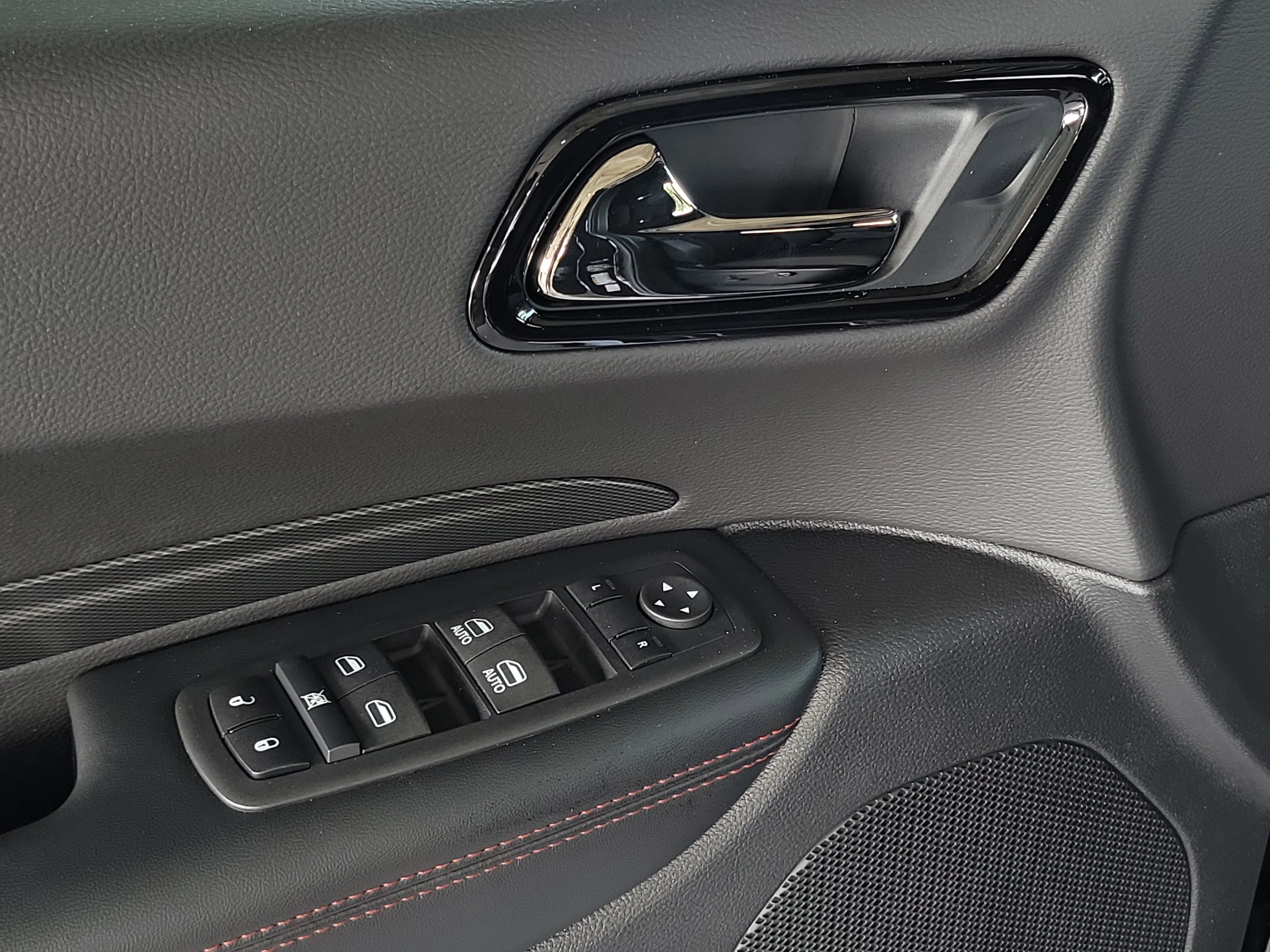 New 2026 Diamond Black Clear-Coat Exterior Paint Dodge GT image 19