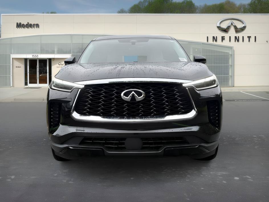 Certified Used 2024 Mineral Black INFINITI PURE image 7