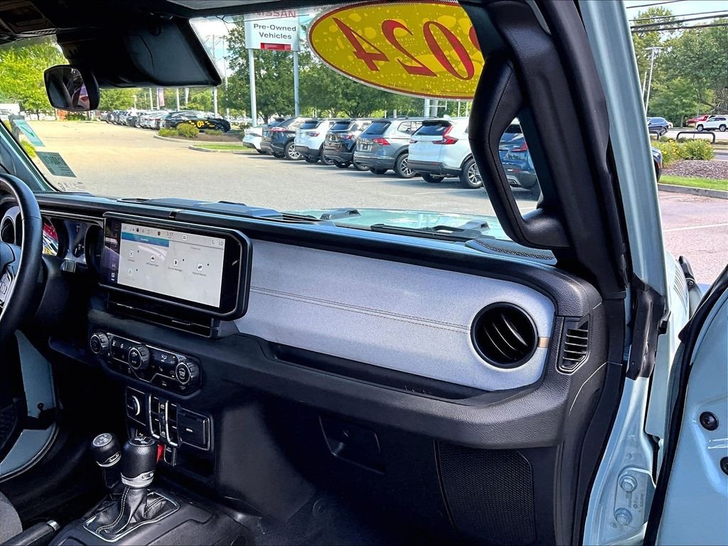 Used 2024 Gray Jeep Willys 4xe image 13