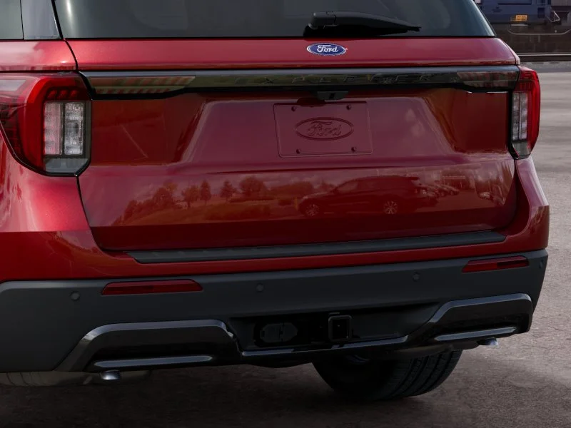 New 2027 Ruby Red Metallic Tinted Clearcoat Ford ST-Line image 36