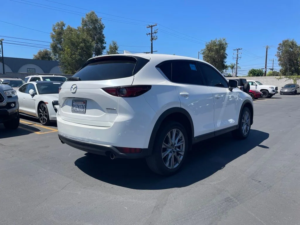 Used 2020 Snowflake White Pearl Mazda Grand Touring image 2