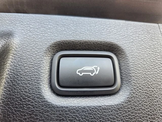 Used 2023 Gray Hyundai Calligraphy image 19