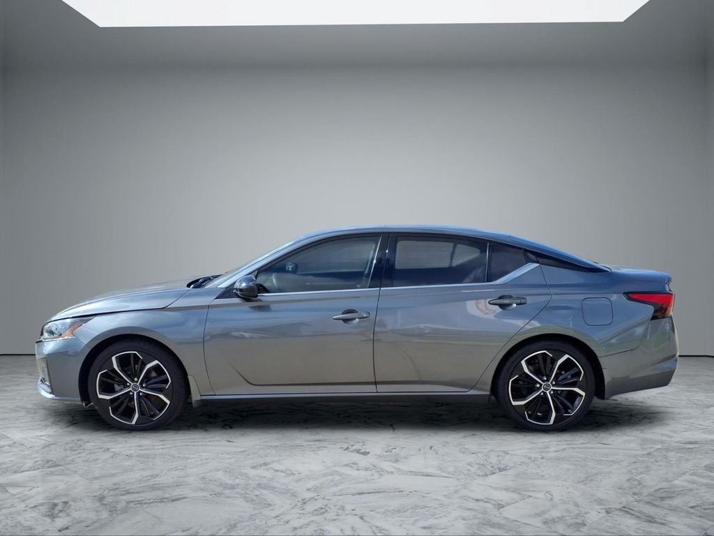 Used 2023 Gray Nissan 2.5 SR image 4