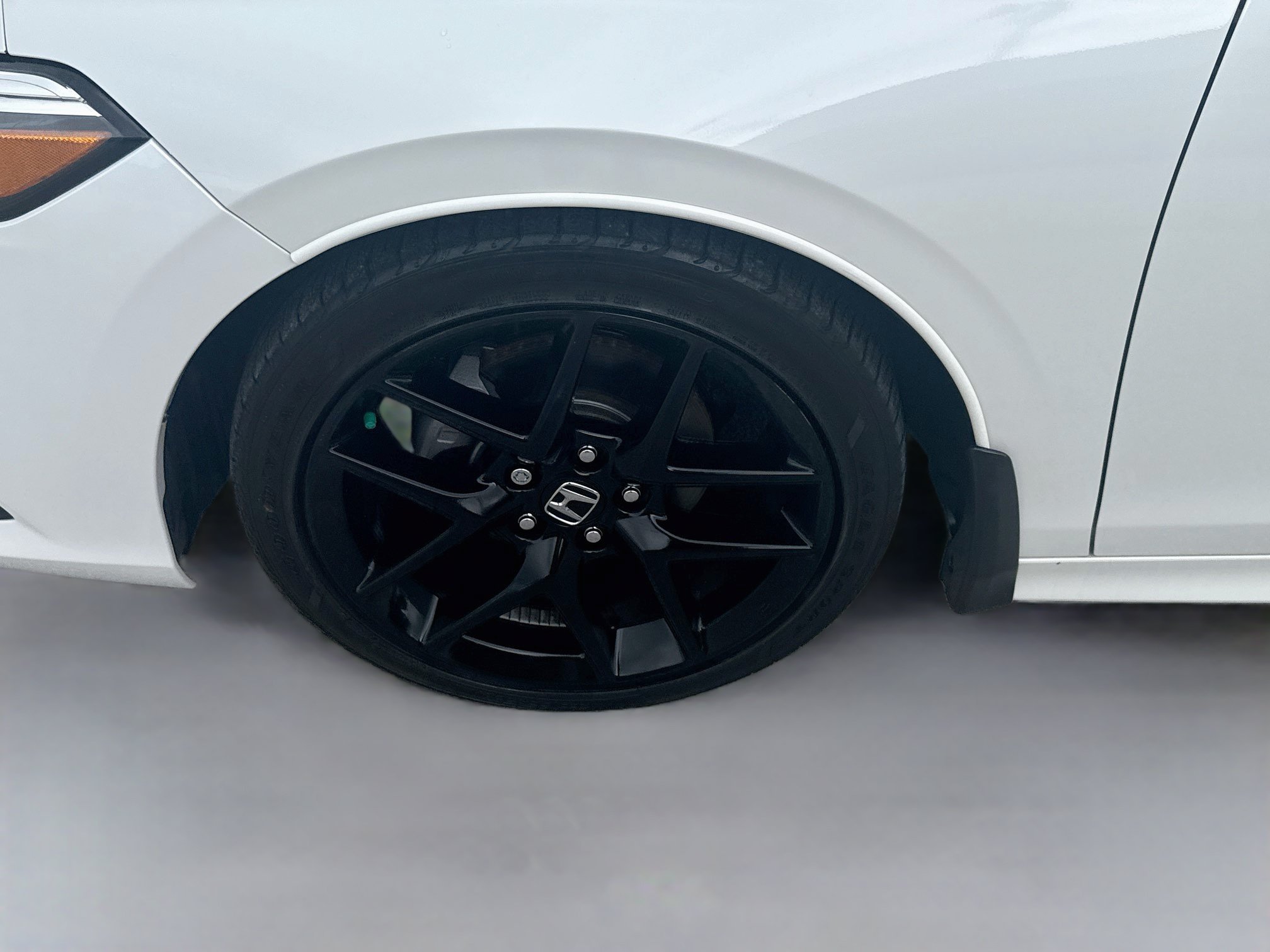 Used 2023 Platinum White Pearl Honda Sport image 35