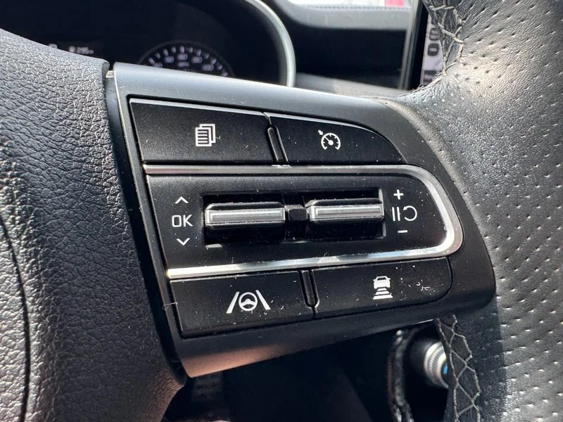 Used 2022 Snow White Pearl Kia GT-Line AWD image 21