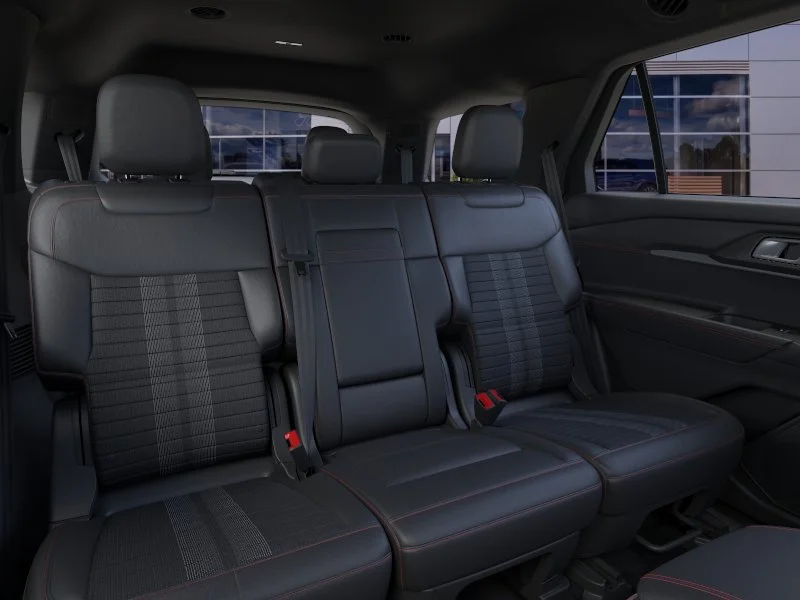 New 2026 Space White Metallic Ford ST-Line image 35