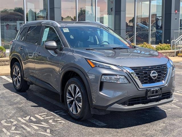 Used 2023 Gun Metallic Nissan SV image 3