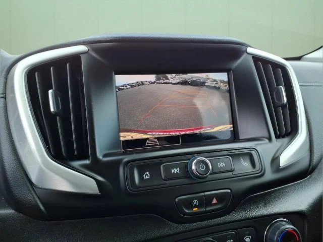 Used 2024 Red GMC SLE image 28