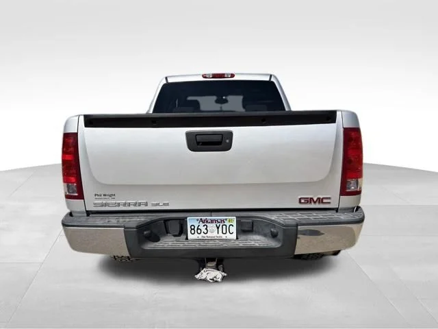 Used 2013 Silver GMC SLE image 5