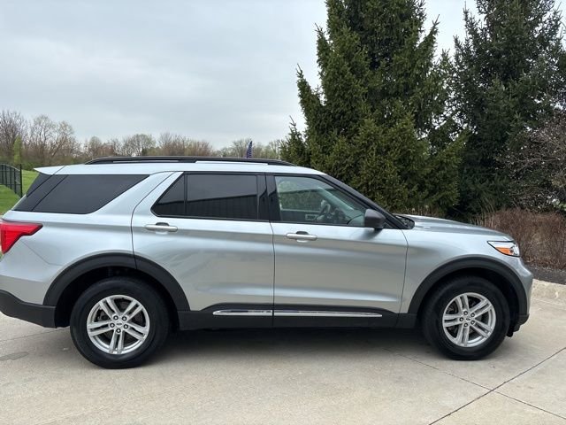 Used 2023 Silver Ford XLT image 7