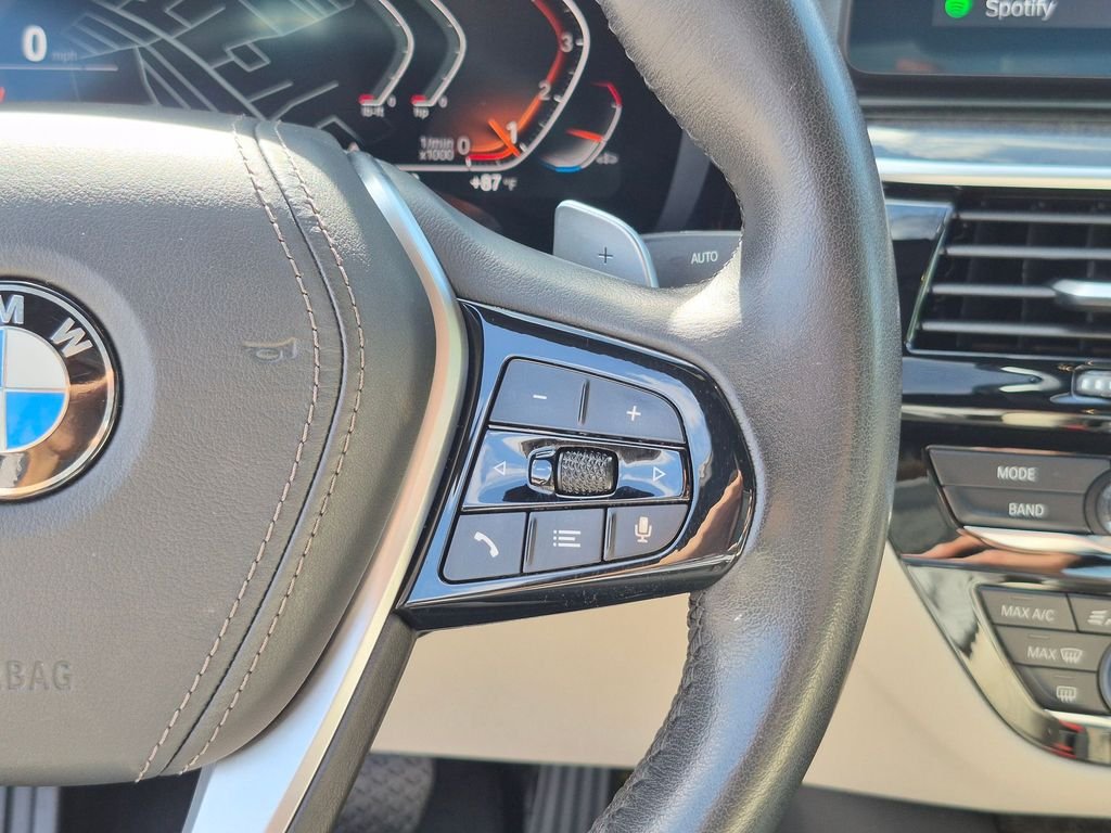 Used 2023 Gray BMW 530i image 16
