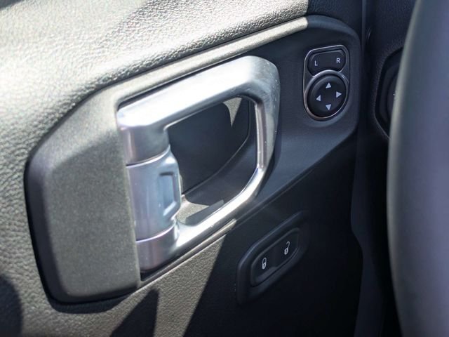 Used 2023 Gray Jeep Sport S image 24