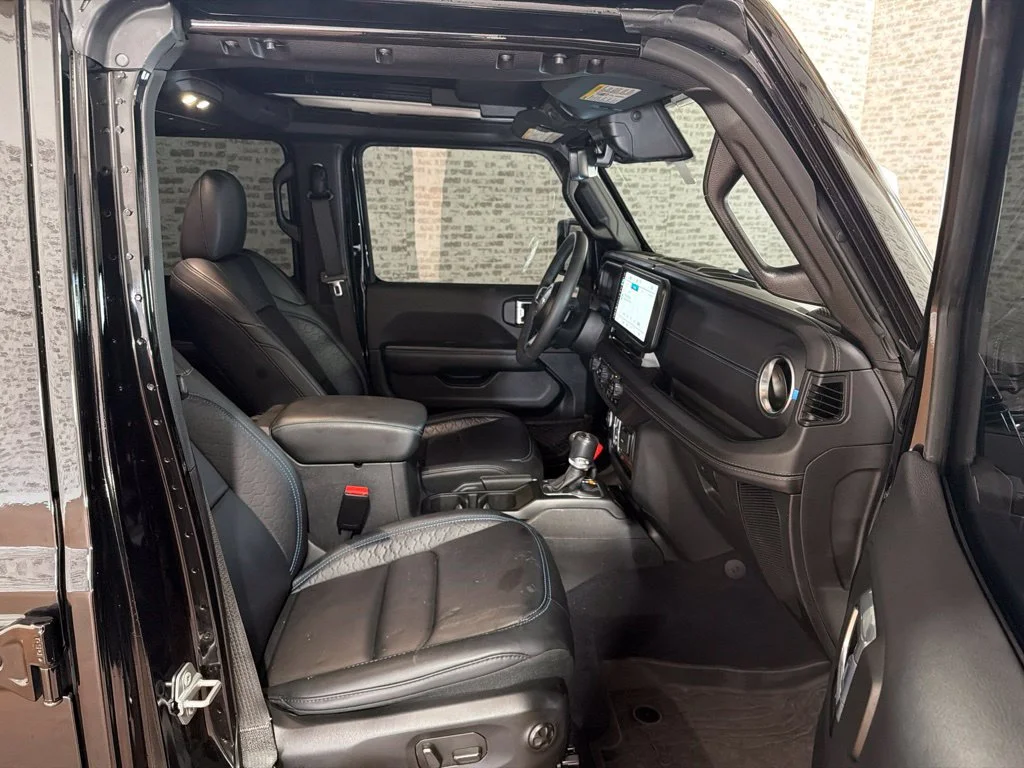 Used 2024 Black Clearcoat Jeep High Altitude 4xe image 10