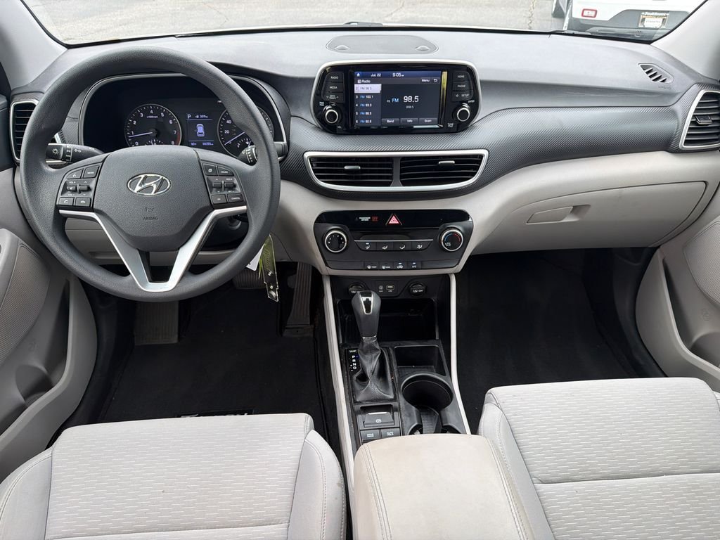 Used 2019 Silver Hyundai SE image 22