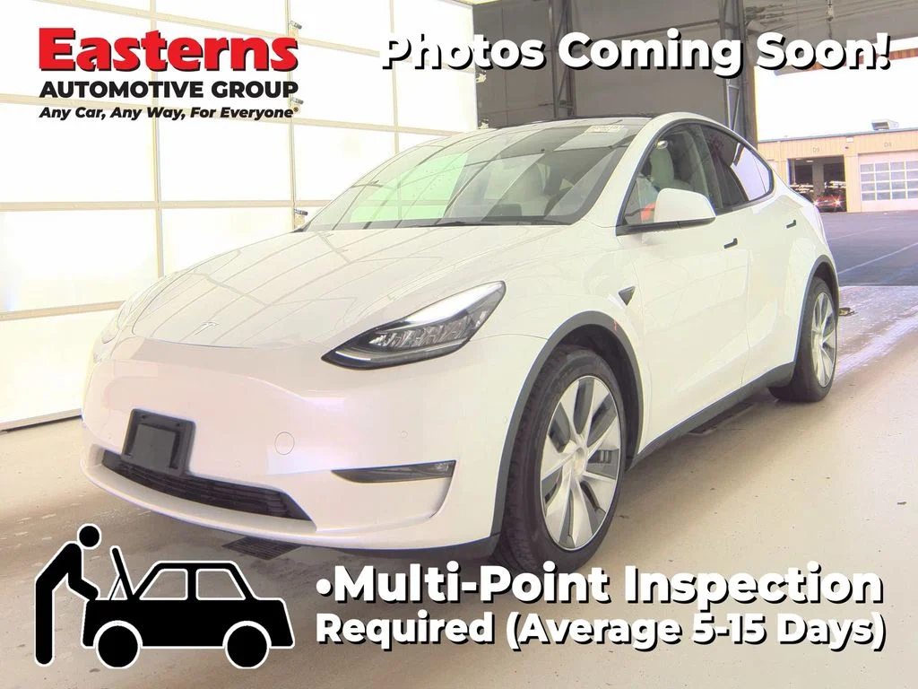 Used 2021 White Tesla Long Range image 1