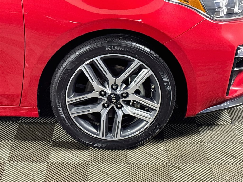 Used 2021 Currant Red Kia EX image 24