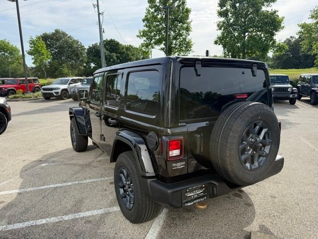 New 2026 Black Clear-Coat Exterior Paint Jeep 85th Anniversary Edition image 4