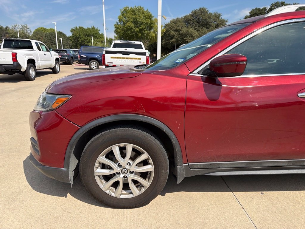 Used 2018 Nissan Rogue SV with VIN 5N1AT2MV6JC720170 for sale in Irving, TX