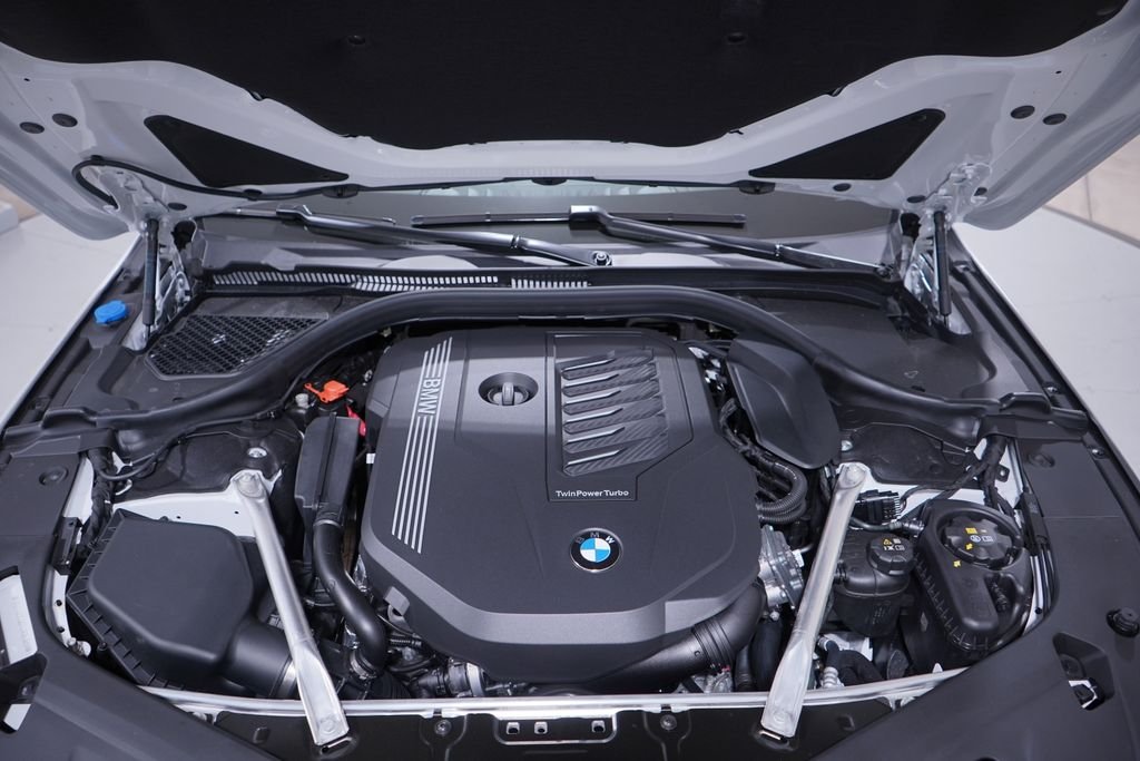 2026 BMW 8 Series 840i - Photo 20