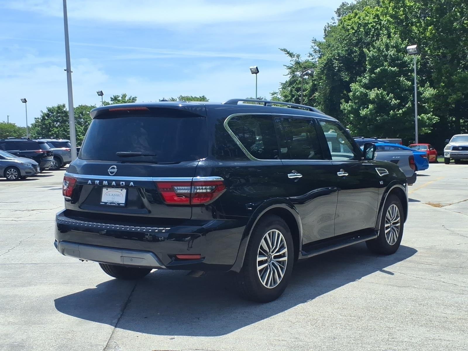 Used 2021 Super Black Nissan SV image 7
