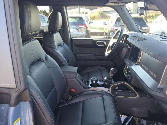 New 2025 Azure Gray Metallic Tri-Coat Ford Badlands® image 29