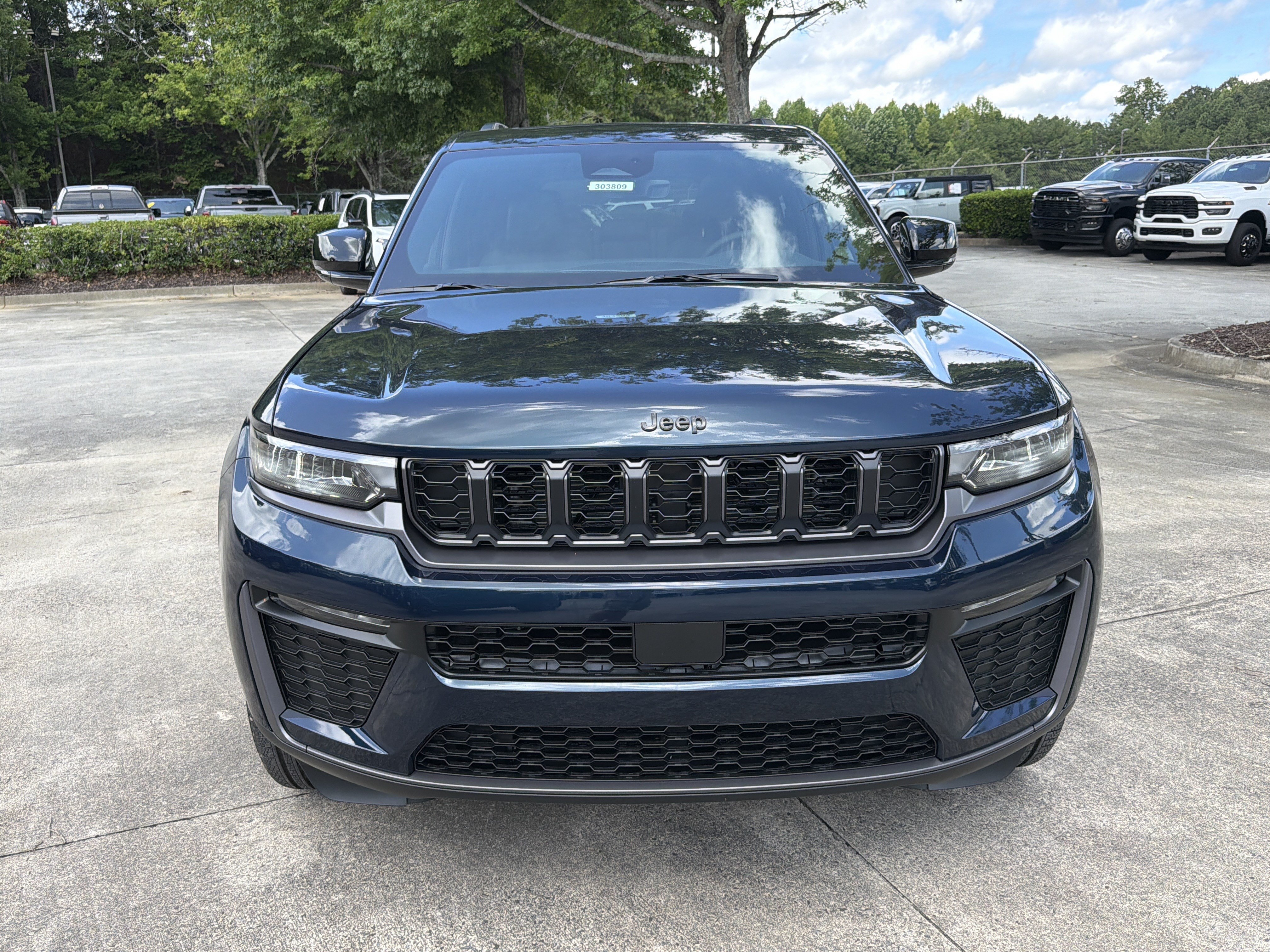 New 2026 Fathom Blue Pearlcoat Jeep Limited image 2