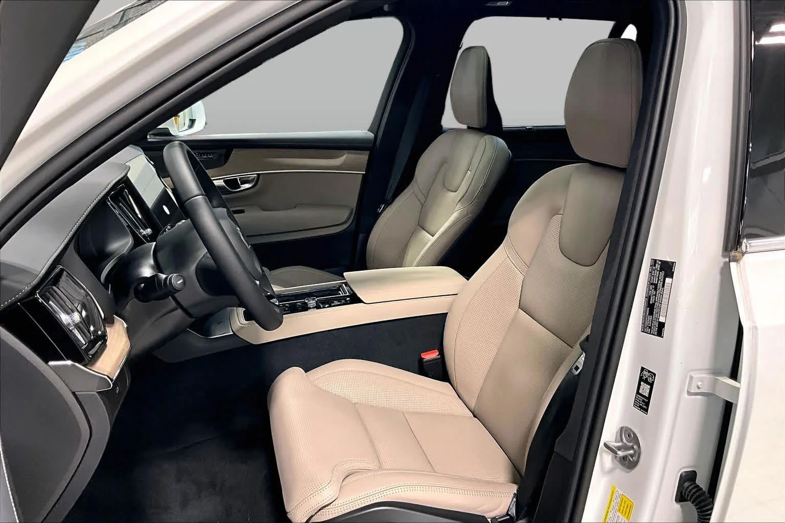 New 2026 Crystal White Volvo Ultra image 13