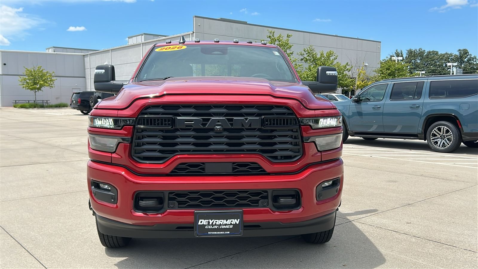 New 2026 Molten Red Pearl-Coat Exterior Paint RAM Big Horn image 9