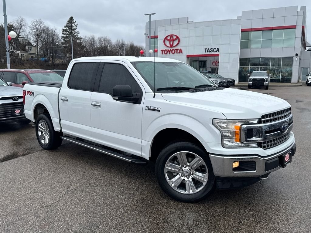 White 2018 Ford F-150 XLT SuperCrew 4WD Pickup Truck Four-Wheel Drive
