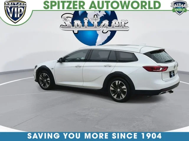 Used 2019 White Buick Essence image 7