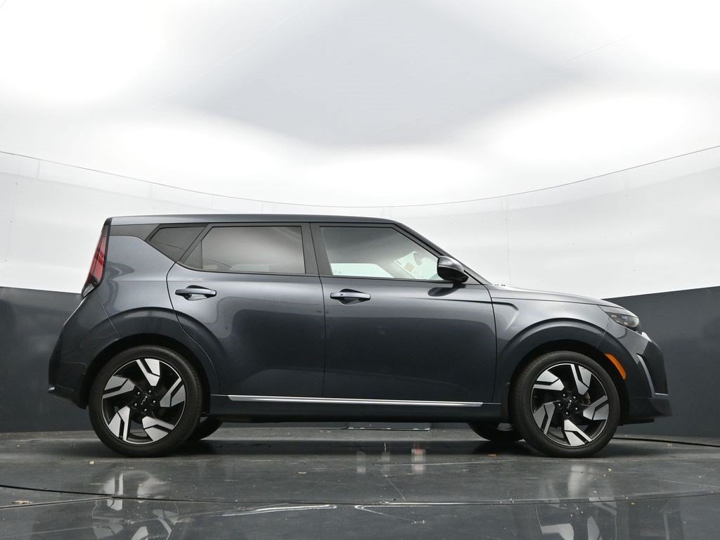 Used 2023 Gravity Gray Kia GT-Line image 32