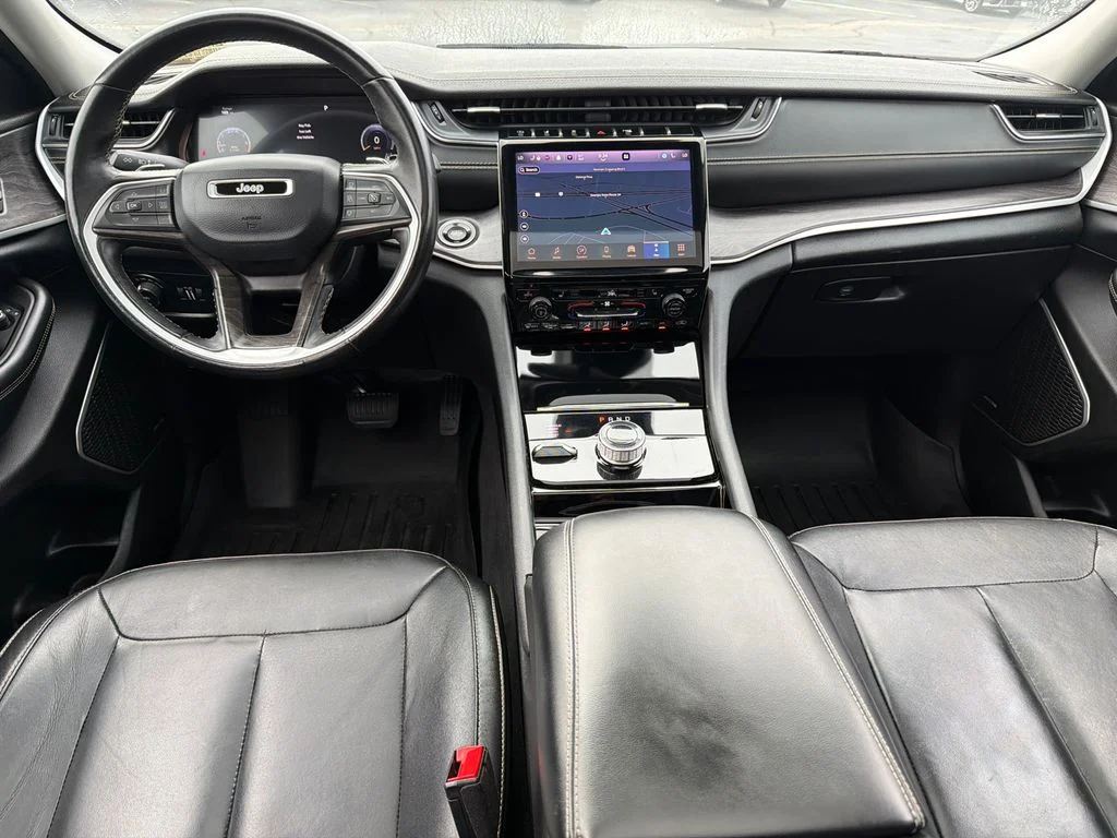 Used 2022 Gray Jeep Limited image 23