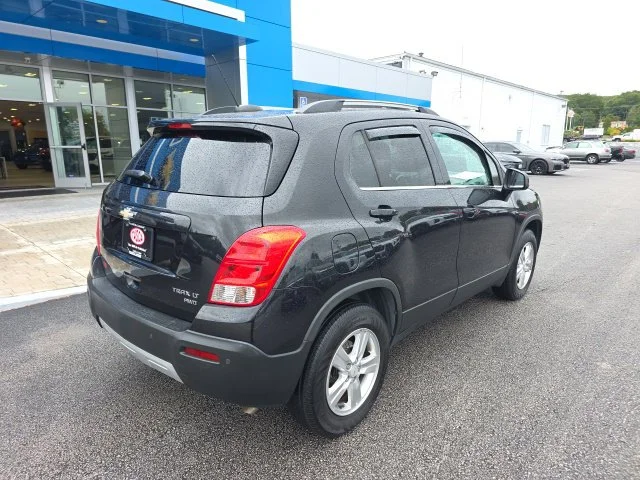 Used 2016 Black Chevrolet LT image 7