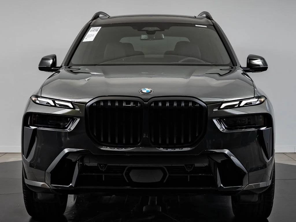 New 2027 Dravit Grey Metallic BMW xDrive40i image 2