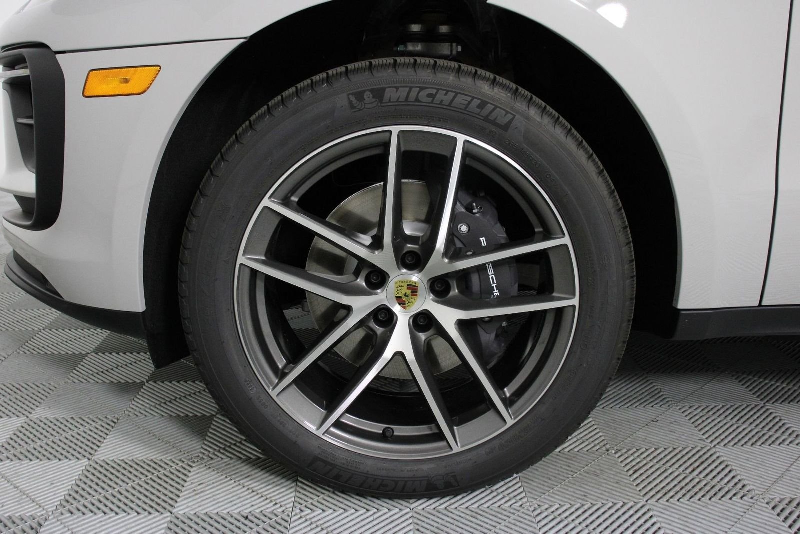 New 2026 Chalk Porsche  image 17