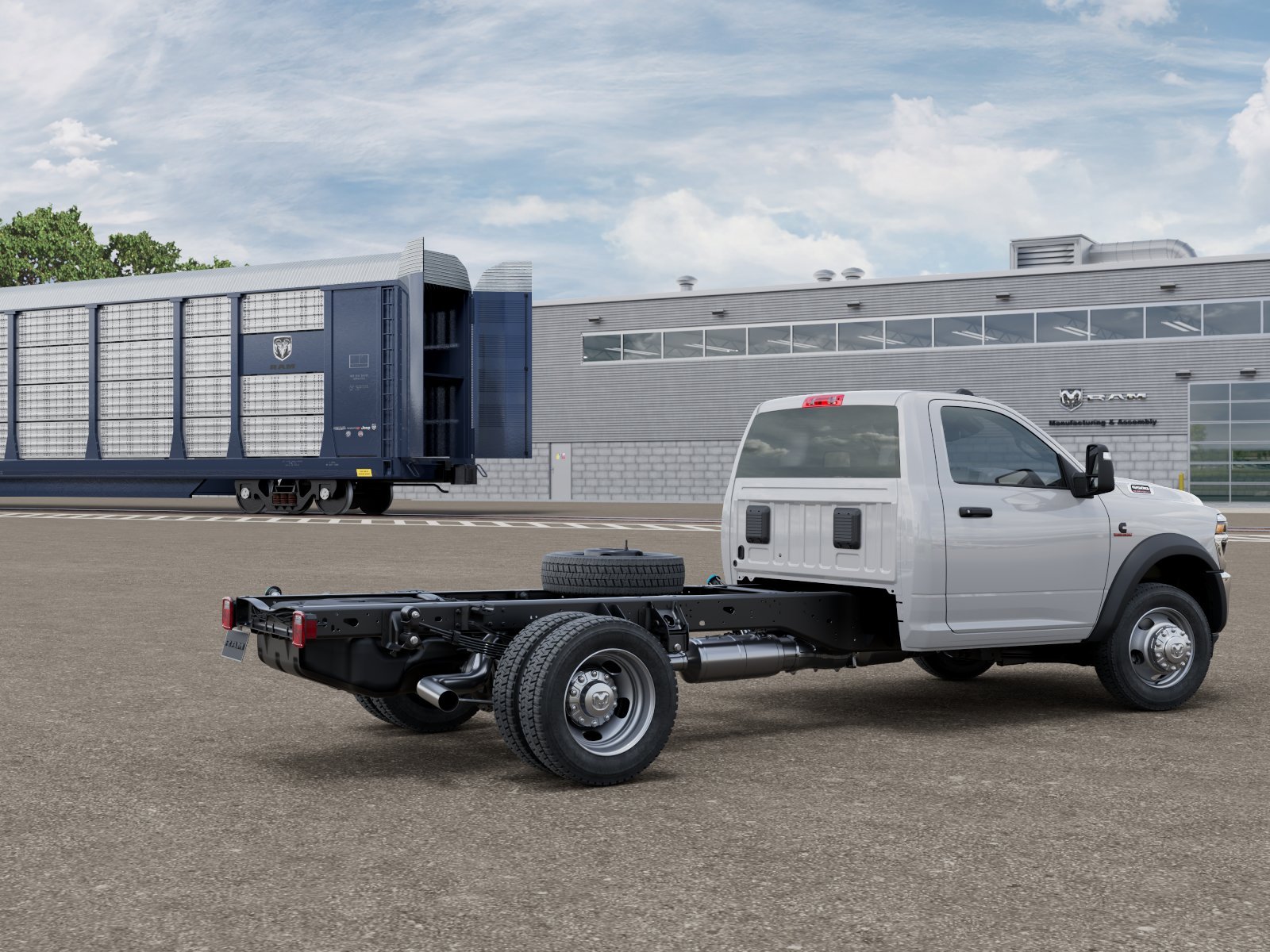 New 2026 Bright White Clear-Coat Exterior Paint RAM TRADESMAN image 2