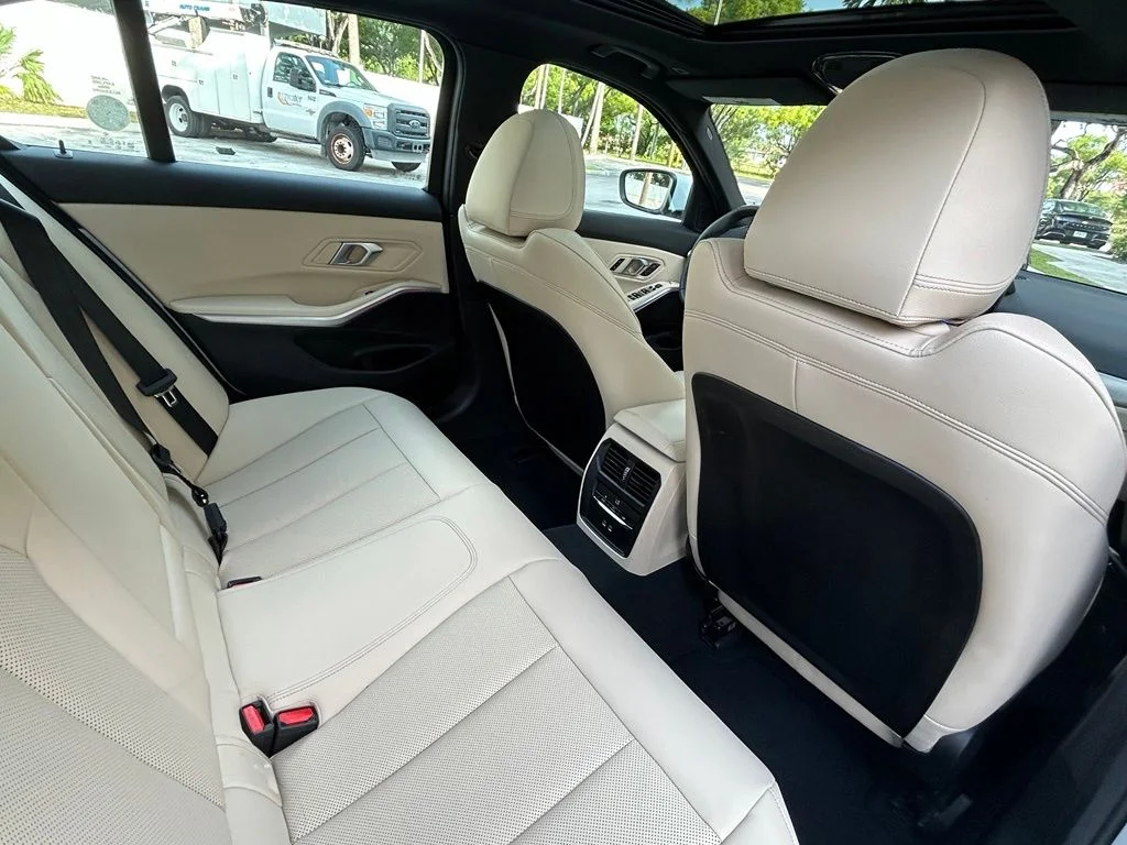 Used 2025 White BMW 330i image 33