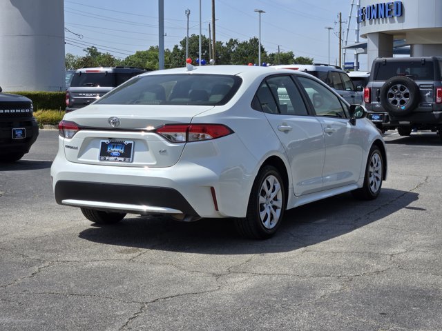 Used 2020 Blizzard Pearl Toyota  image 7