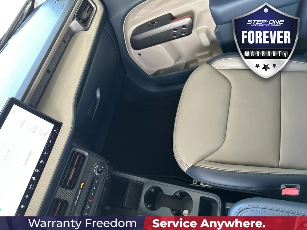 Used 2025 Red Ford Lariat image 25