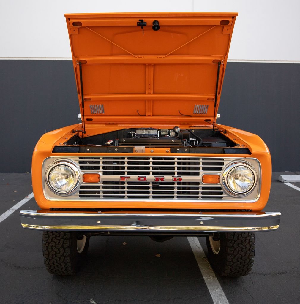 Used 1974 Orange Ford Ranger image 70