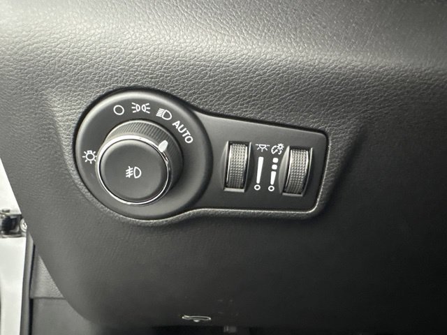 New 2026 Silver Jeep Limited image 29