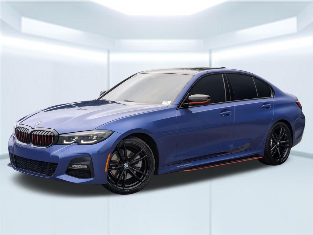 2022 BMW 3 Series 330i Sedan's photo