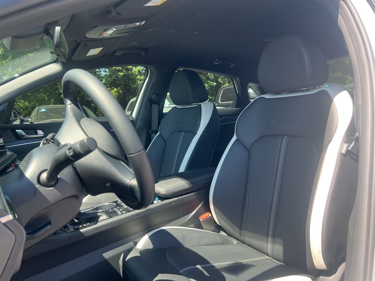 Used 2026 White Kia GT-Line image 17