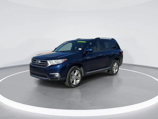 Used 2013 Blue Toyota Limited image 3