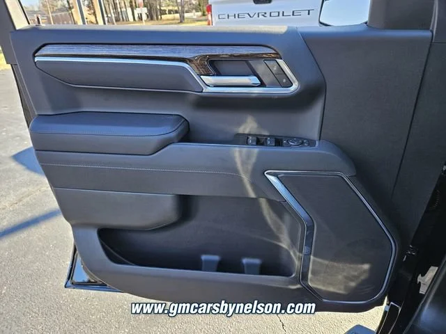 New 2026 Onyx Black GMC Elevation image 17