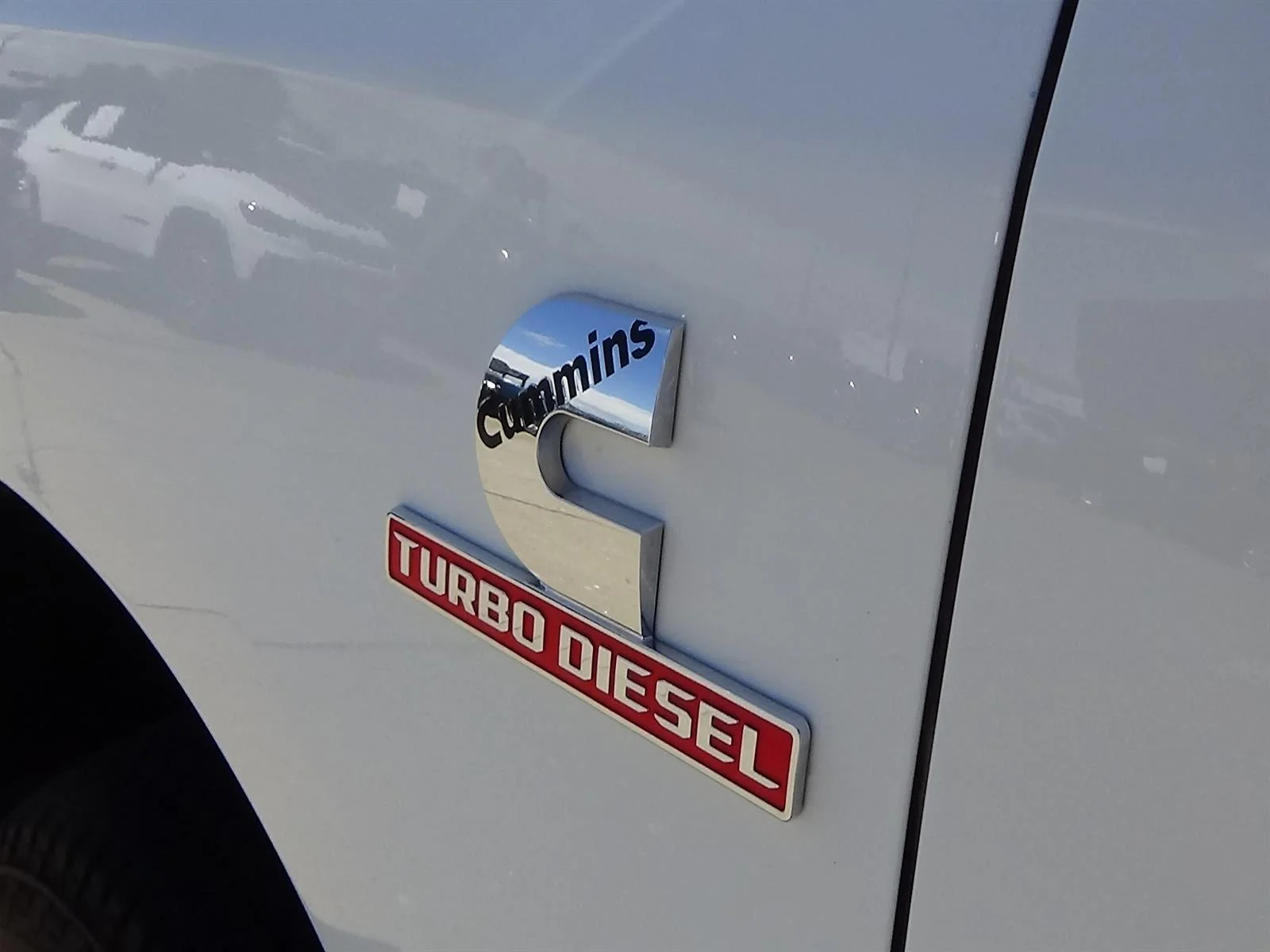 Certified Used 2024 Bright White Clear Coat (pw7) RAM Laramie image 15