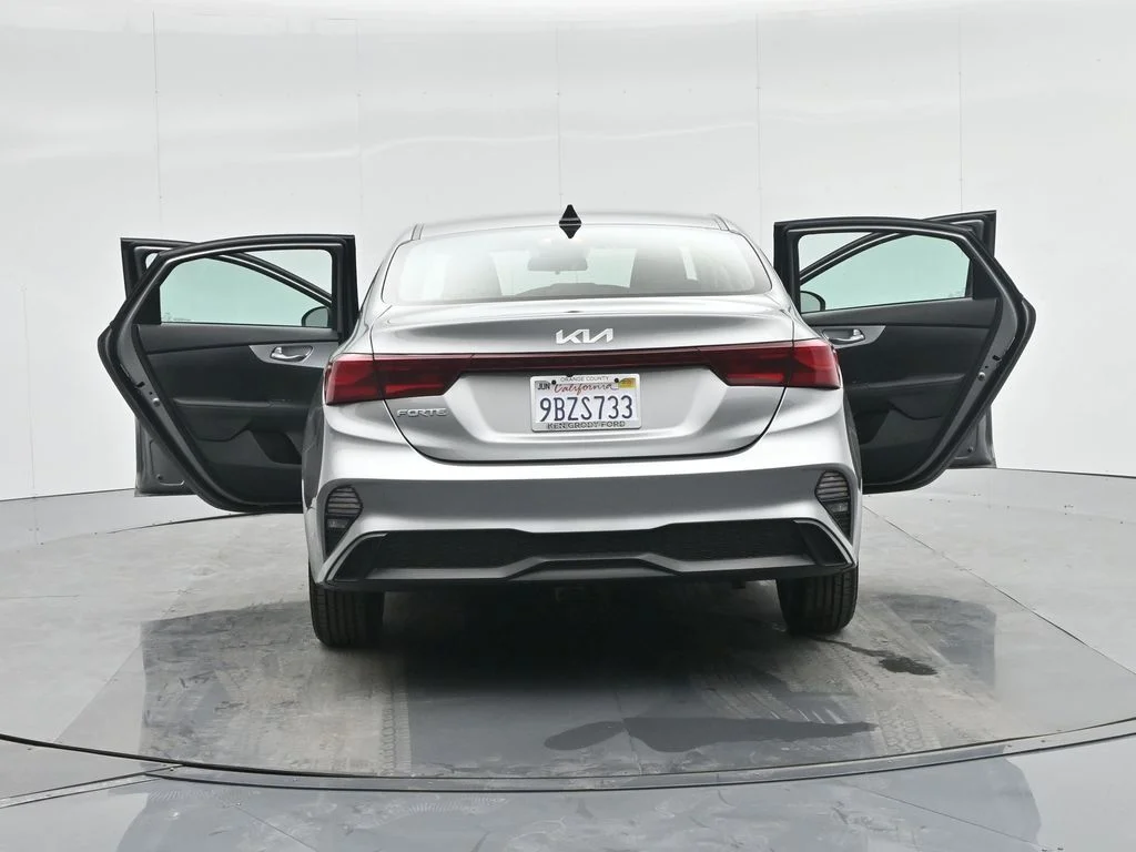 Used 2022 Gray Kia LXS image 30